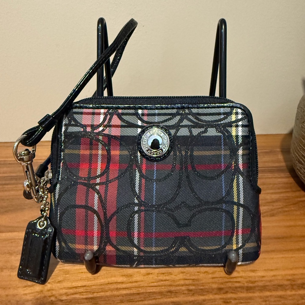 Coach Poppy Tartan Plaid Bifold Zip Wallet